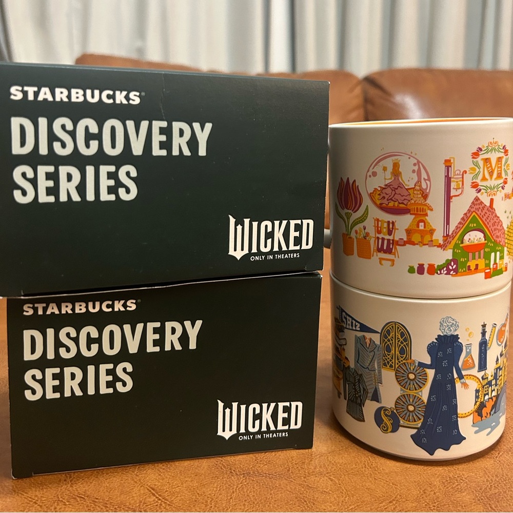 UNIVERSAL EXCLUSIVE WICKED STARBUCKS DISCOVERY MUGS (Munchkinland & Shiz U)